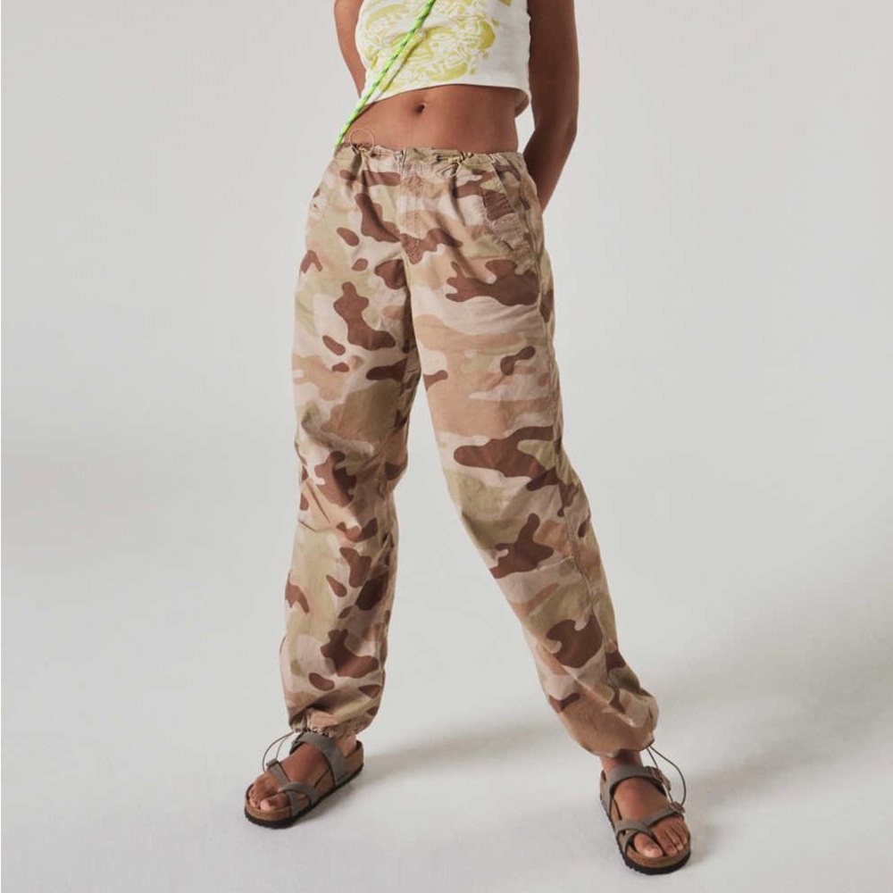 American Eagle Outfitters Camouflage Joggers